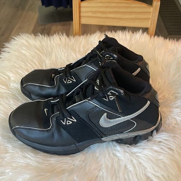 NIKE FLIGHT WOMEN SNEAKERS  - Picture 2 of 16